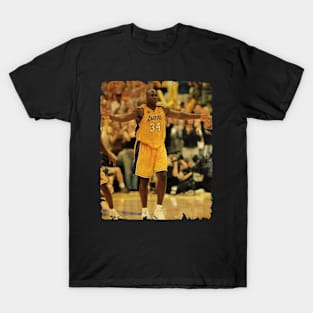 Shaquille O'Neal - Vintage Design Of Basketball T-Shirt